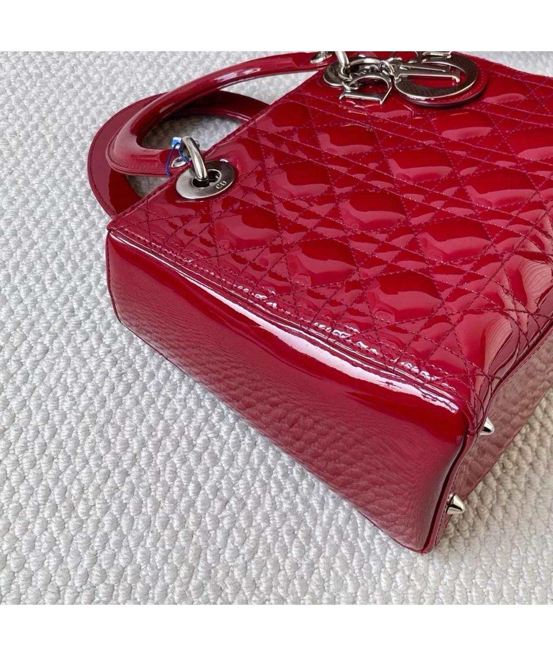 CHRISTIAN DIOR Красная сумка с короткими ручками из лакированной кожи, фото 5