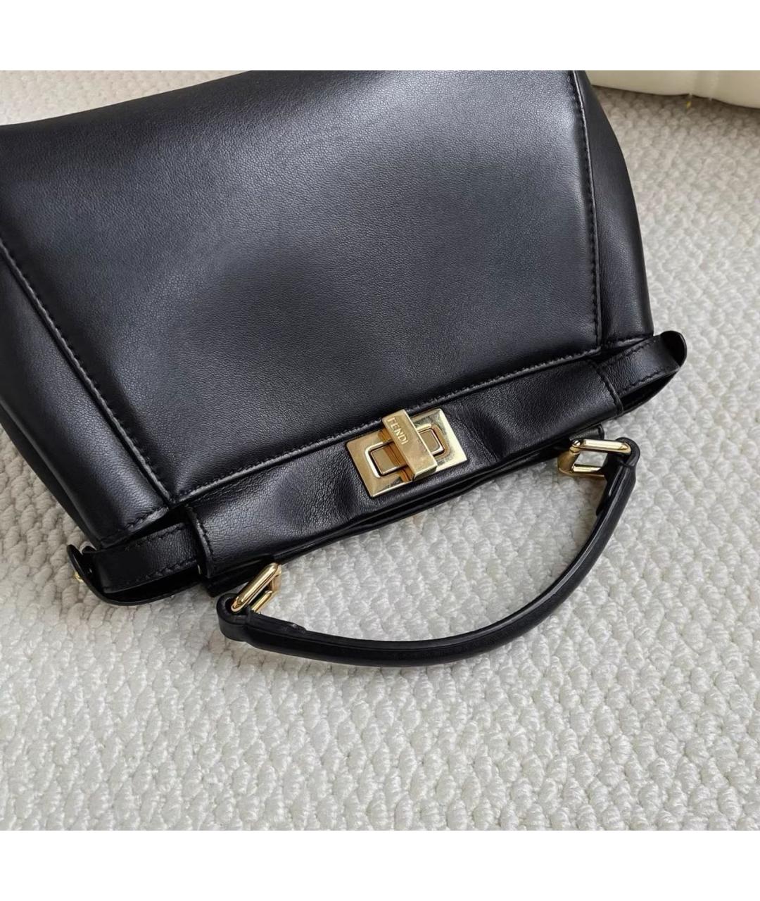 FENDI Черная кожаная сумка через плечо, фото 5