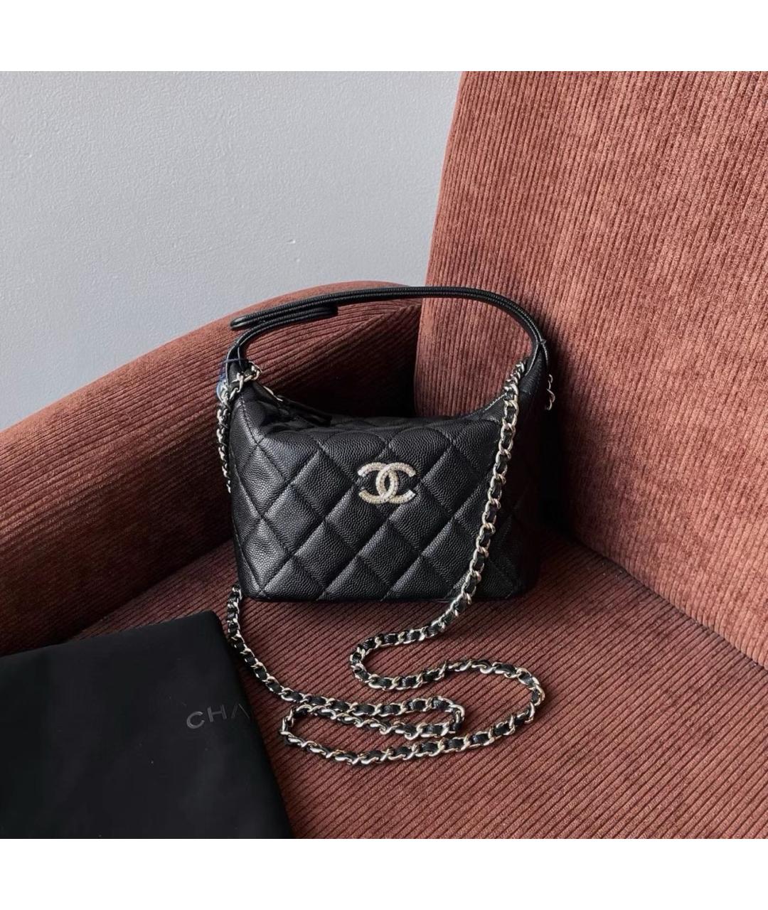 CHANEL Черная кожаная сумка с короткими ручками, фото 9