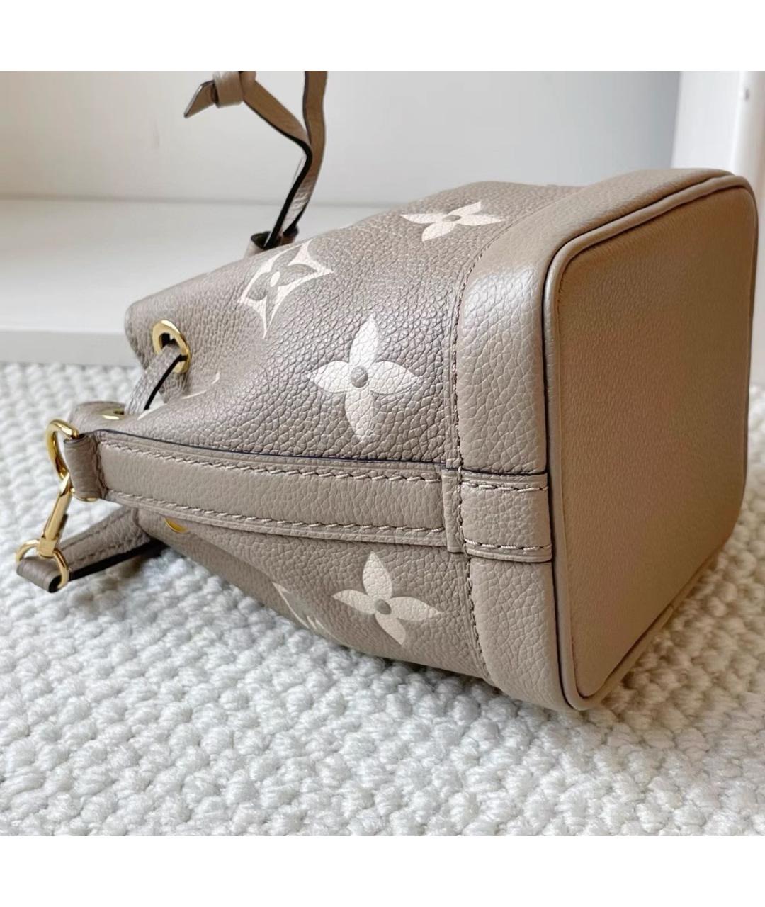 LOUIS VUITTON Бежевая кожаная сумка с короткими ручками, фото 4