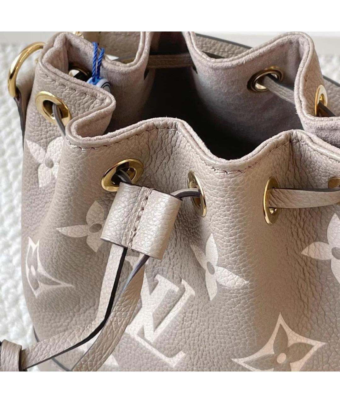 LOUIS VUITTON Бежевая кожаная сумка с короткими ручками, фото 7