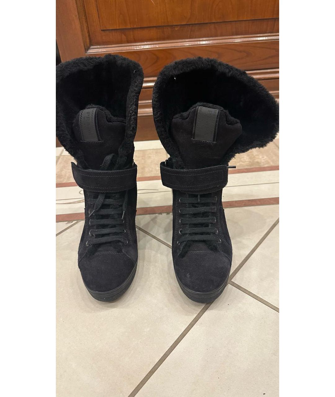 PRADA Черные замшевые ботинки, фото 2