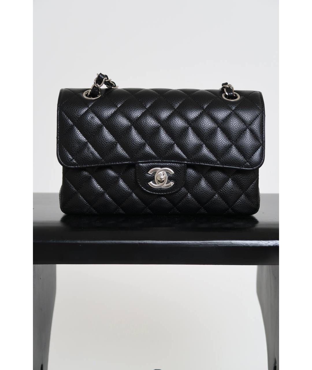 CHANEL Черная кожаная сумка через плечо, фото 3