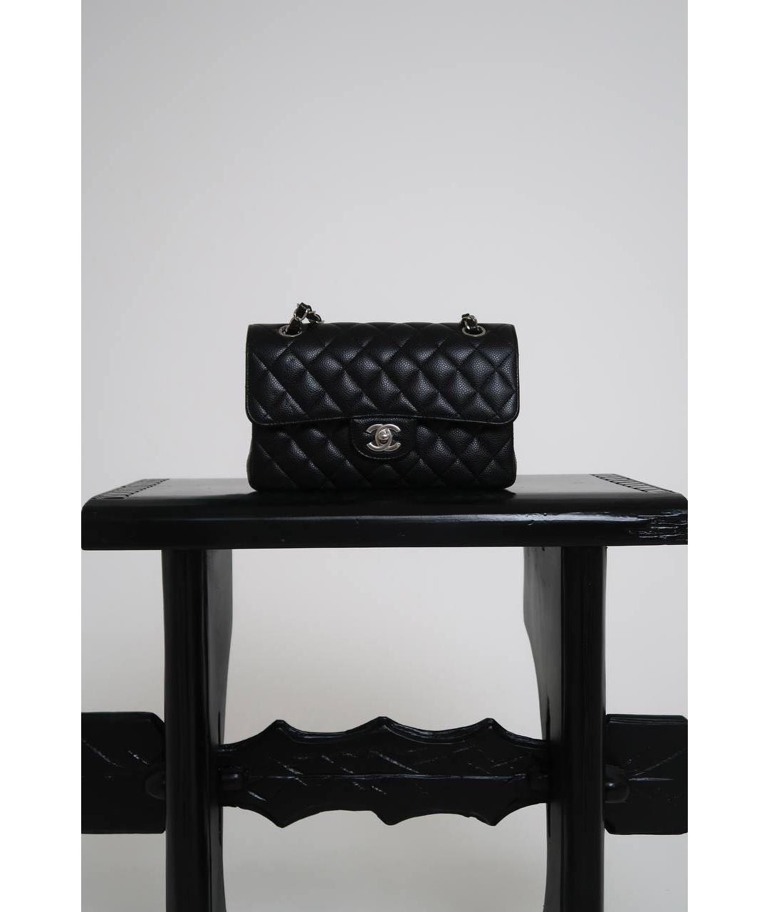 CHANEL Черная кожаная сумка через плечо, фото 2