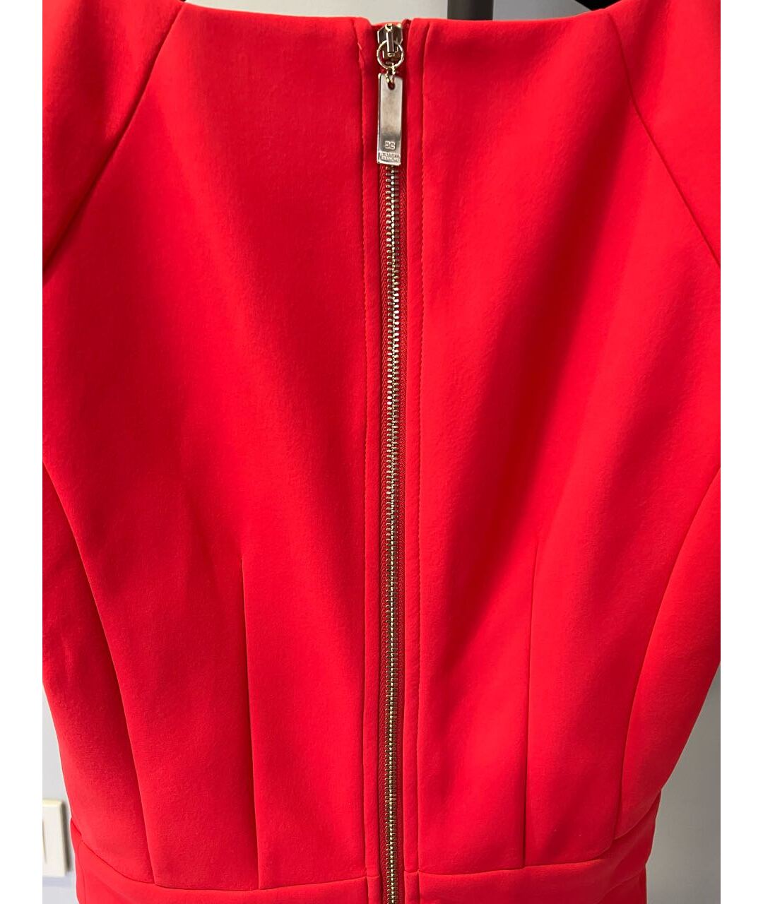 ELISABETTA FRANCHI Красное полиэстеровое повседневное платье, фото 4