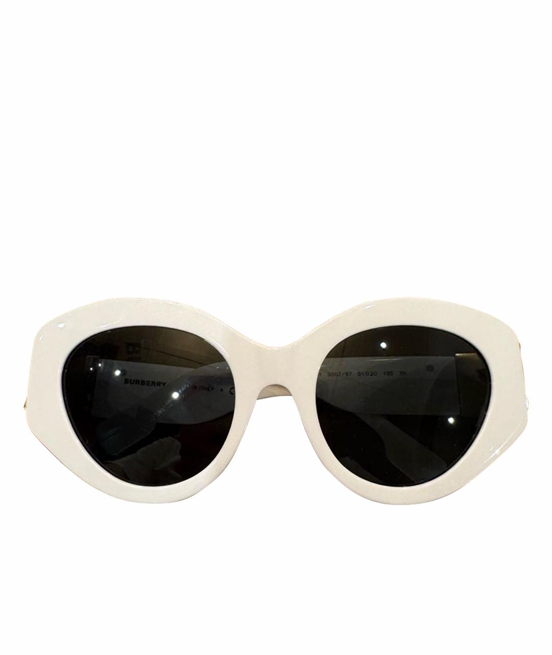 BURBERRY Белые пластиковые солнцезащитные очки, фото 1