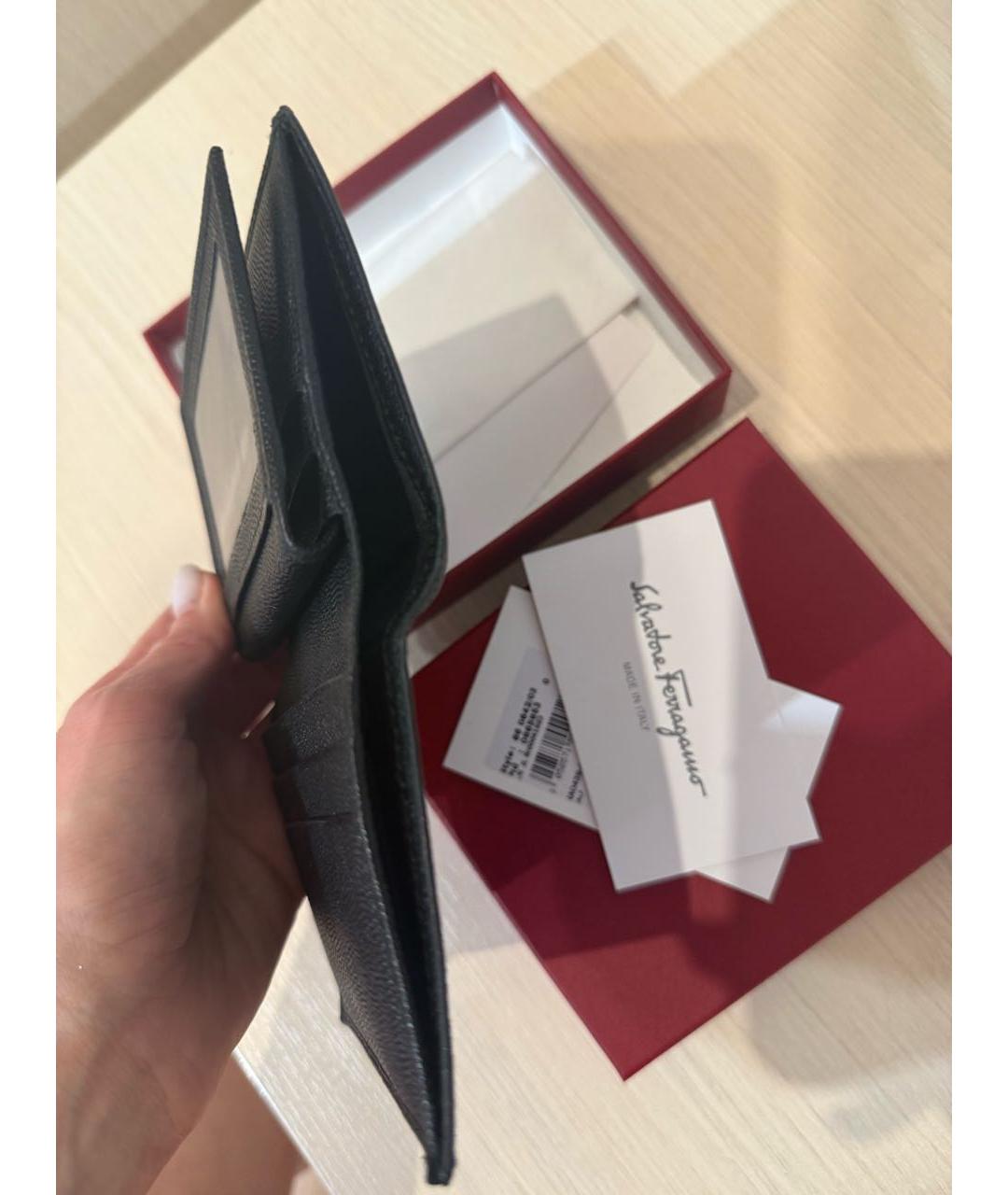 FERRAGAMO Черный кожаный кошелек, фото 3