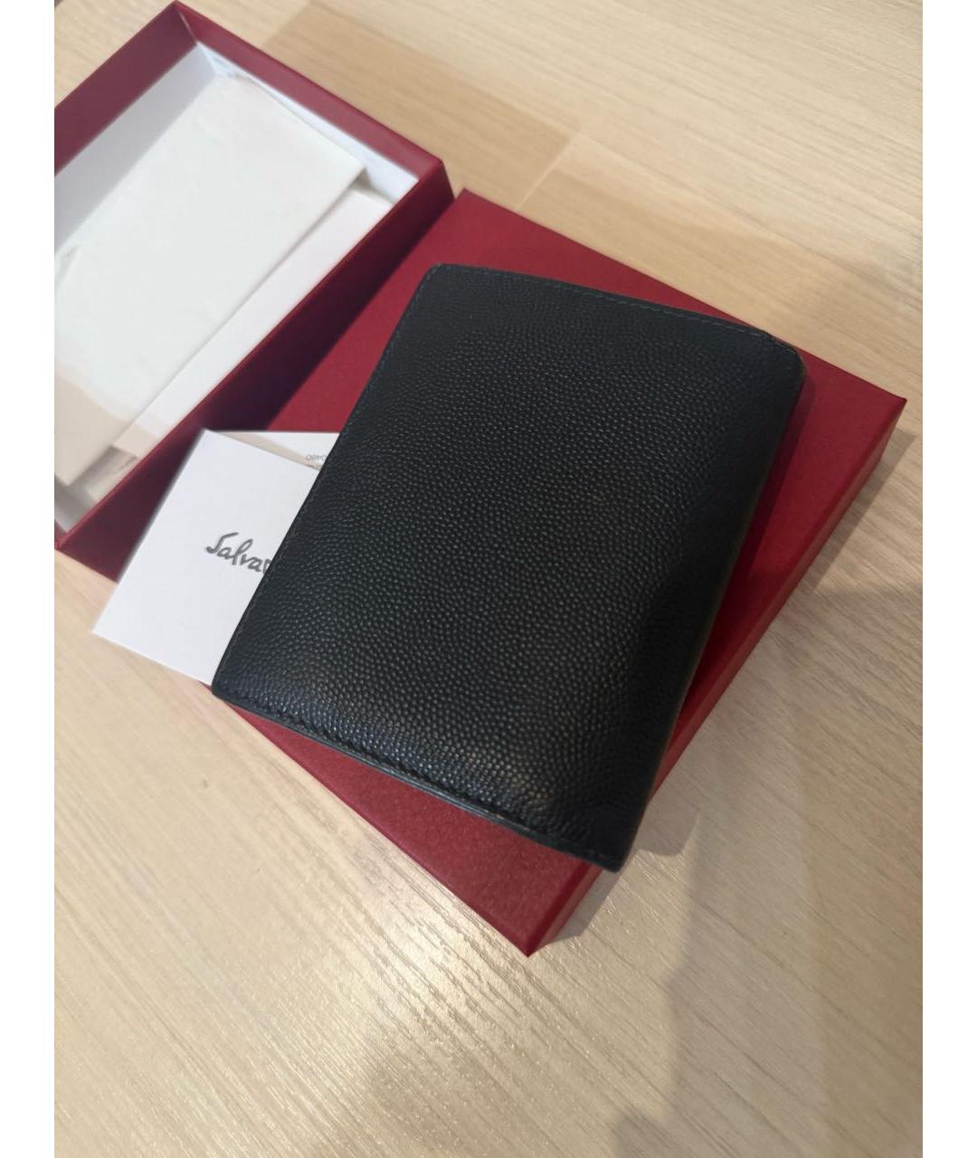 FERRAGAMO Черный кожаный кошелек, фото 5