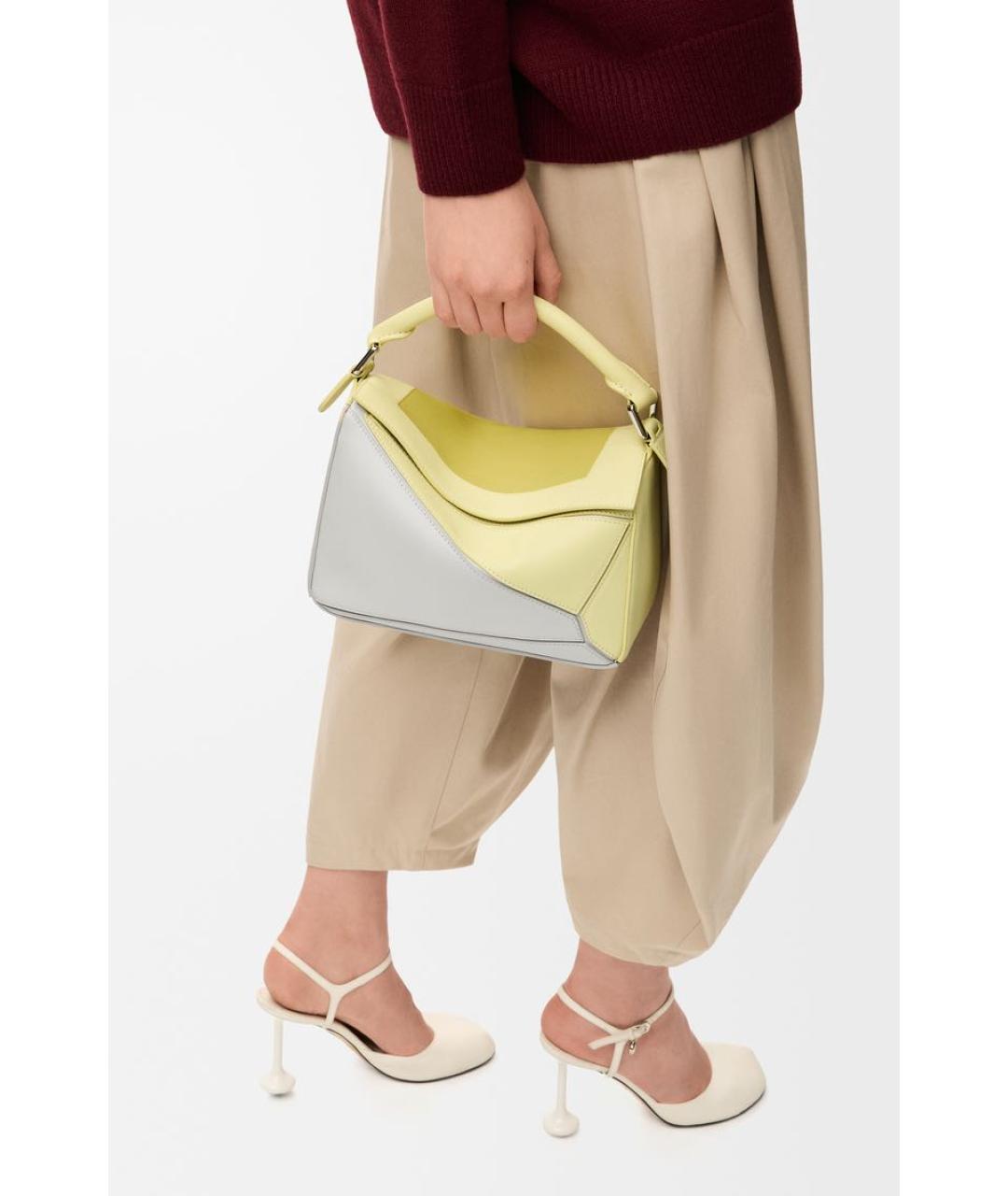 LOEWE Желтая кожаная сумка с короткими ручками, фото 2