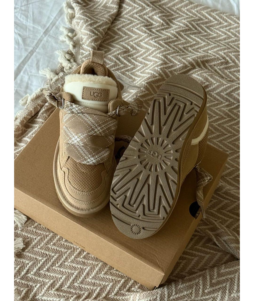 UGG AUSTRALIA Бежевые замшевые ботинки, фото 6