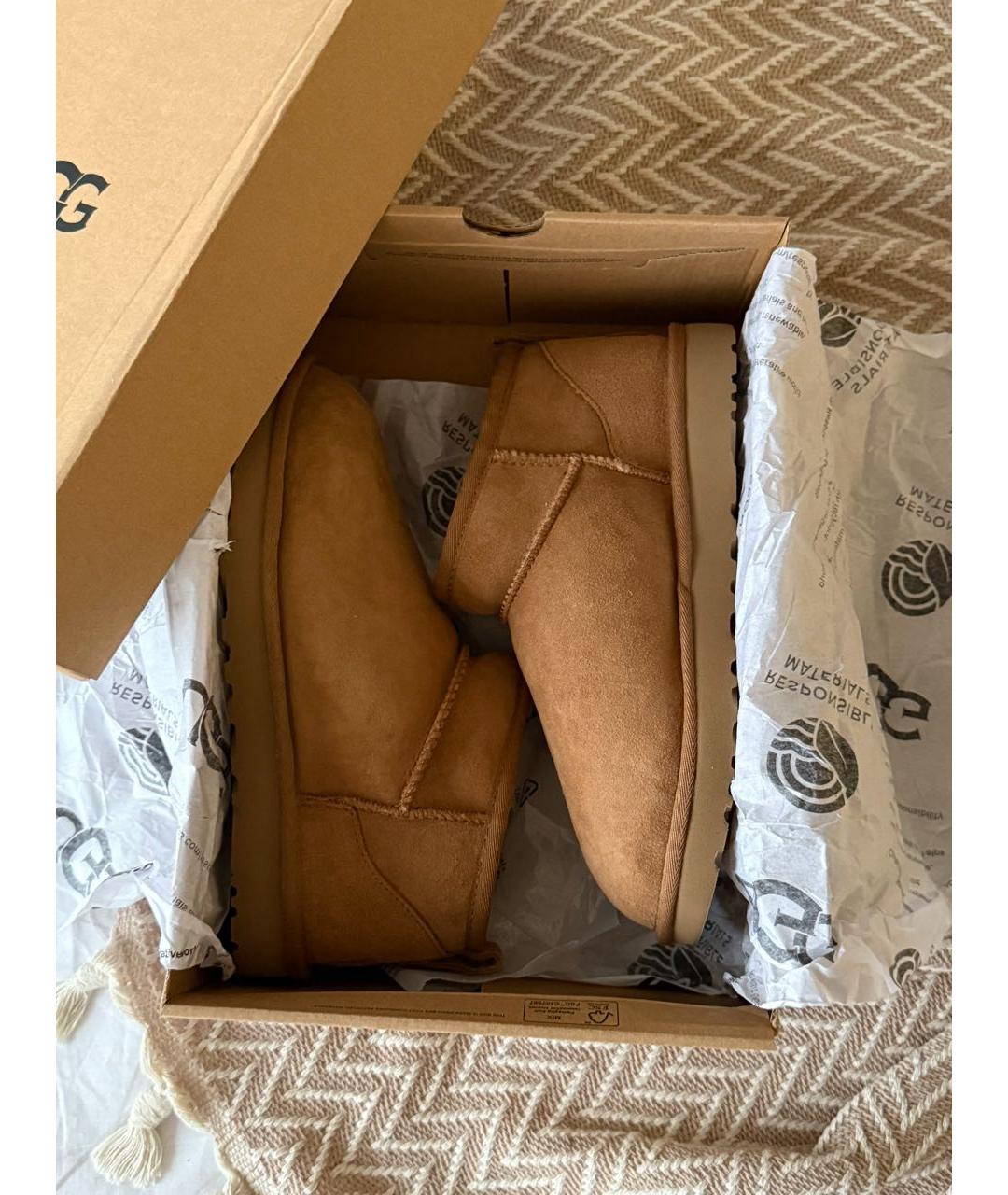 UGG AUSTRALIA Коричневые замшевые ботинки, фото 3