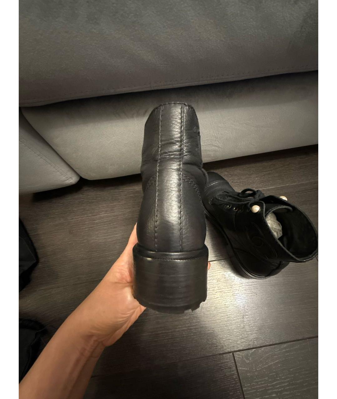 CHANEL Черные кожаные ботинки, фото 4