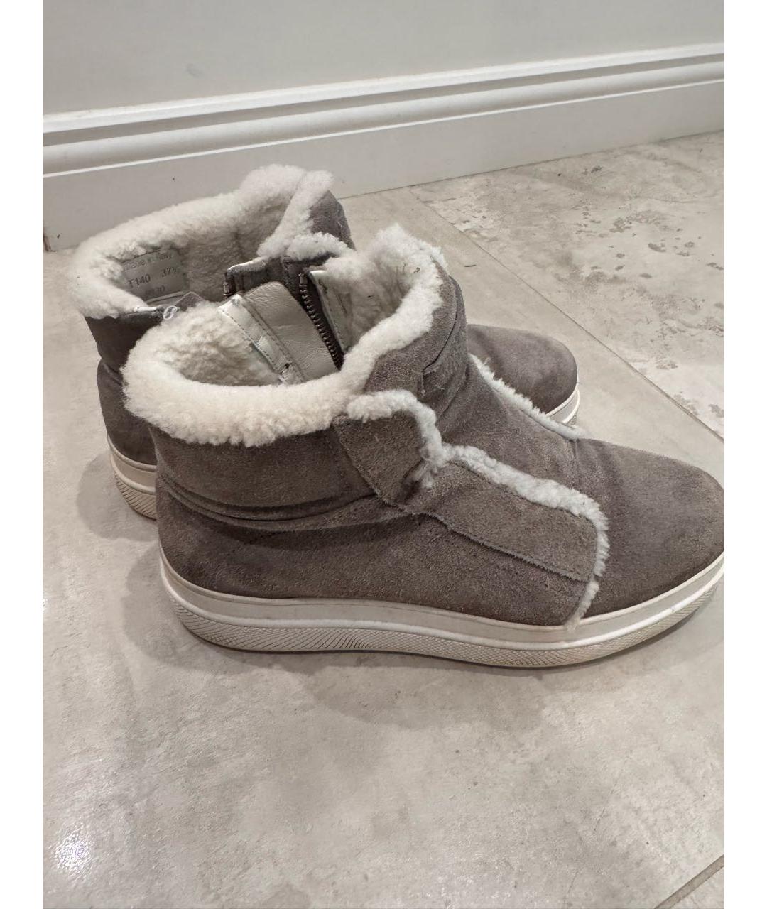 PRADA Бежевые замшевые ботинки, фото 2