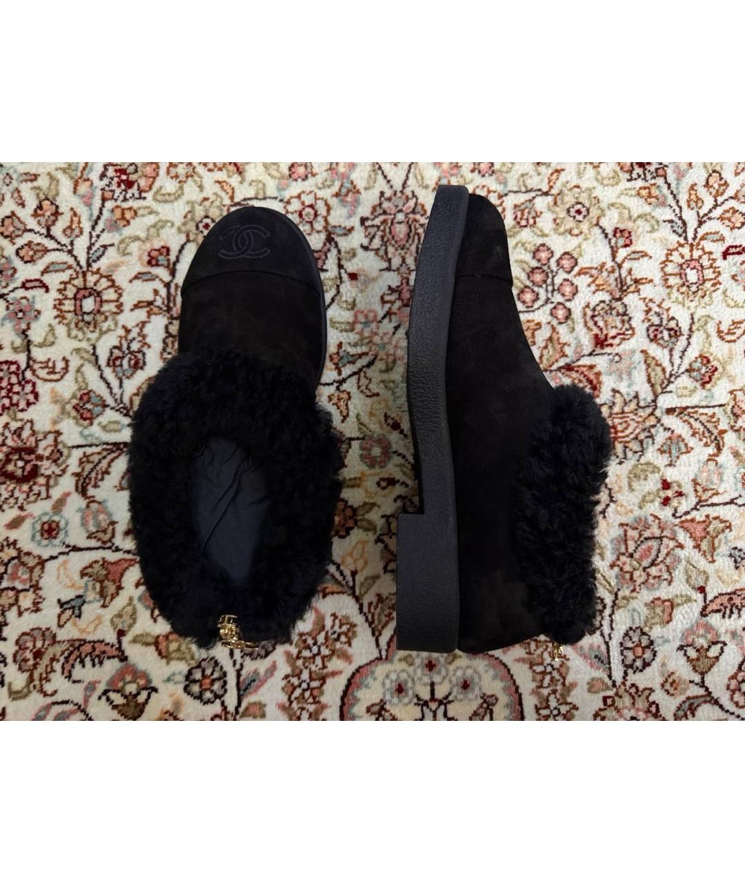 CHANEL Черные замшевые ботинки, фото 3