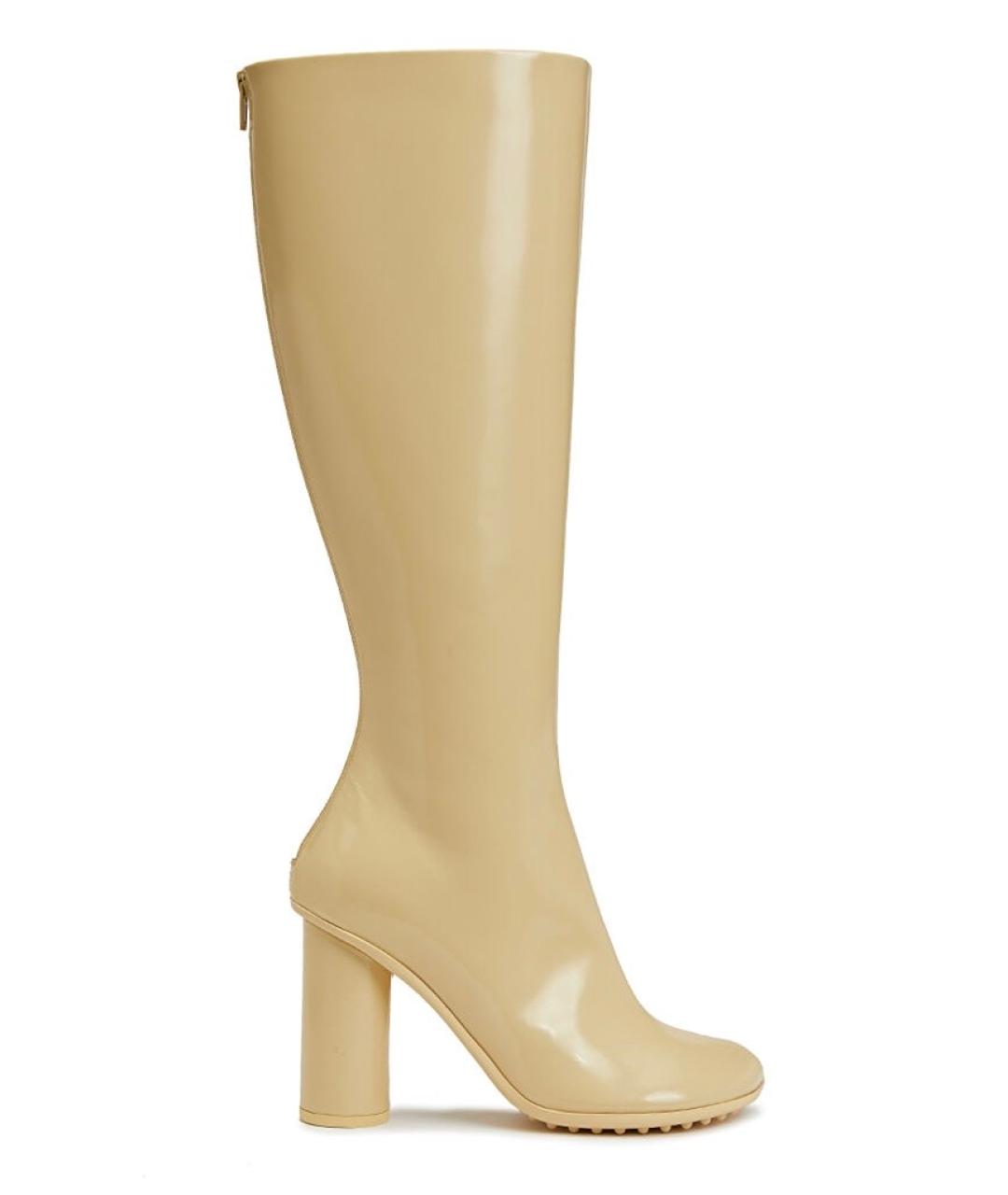 BOTTEGA VENETA Бежевые сапоги из лакированной кожи, фото 4