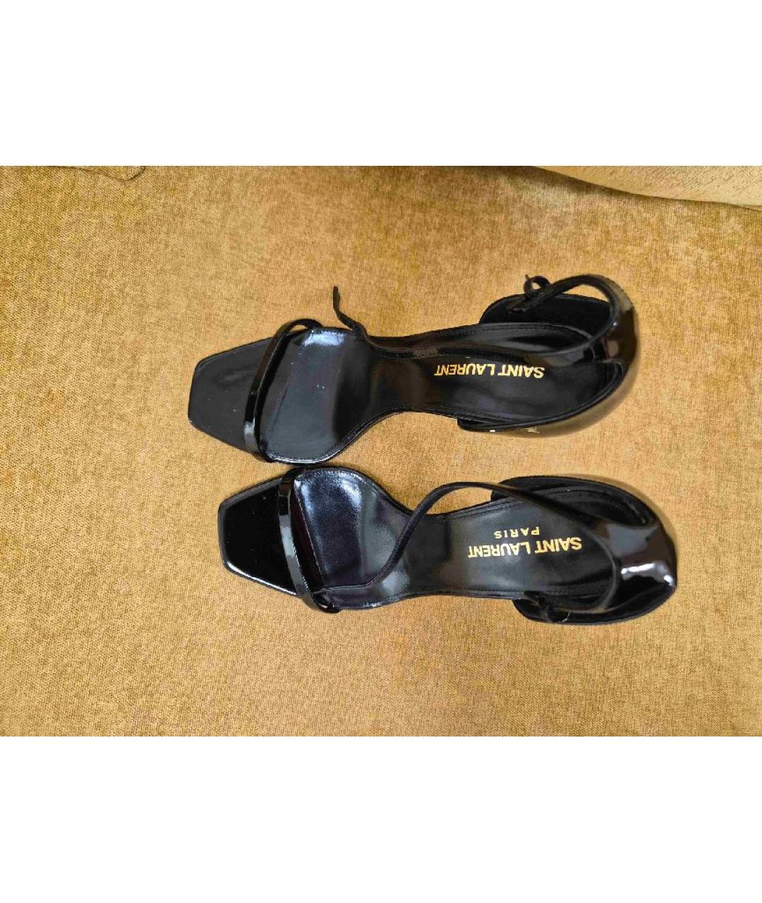 SAINT LAURENT Черные босоножки из лакированной кожи, фото 3