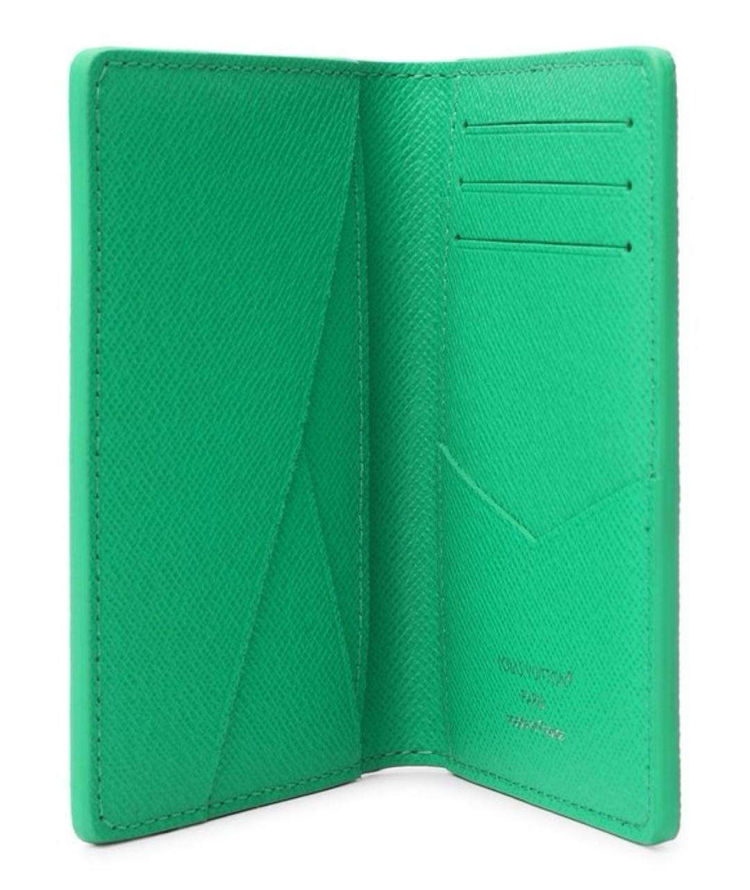 LOUIS VUITTON Зеленый кожаный кардхолдер, фото 2
