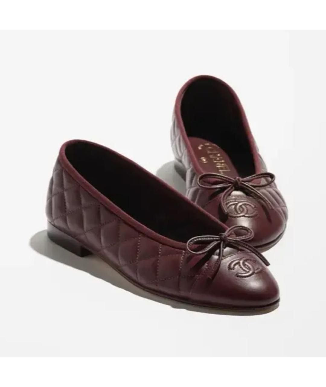 CHANEL Бордовые балетки из лакированной кожи, фото 2