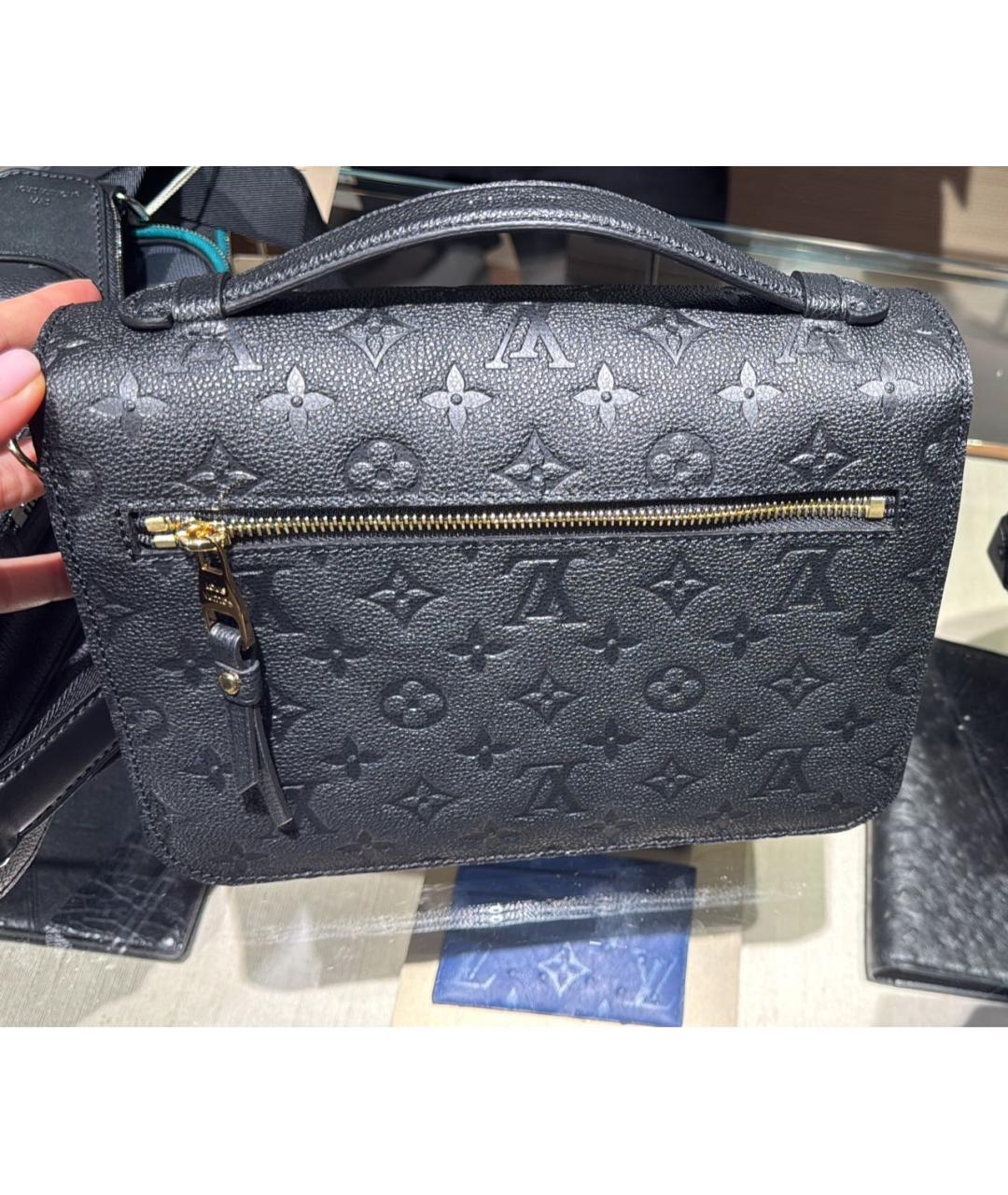 LOUIS VUITTON Черная кожаная сумка через плечо, фото 3