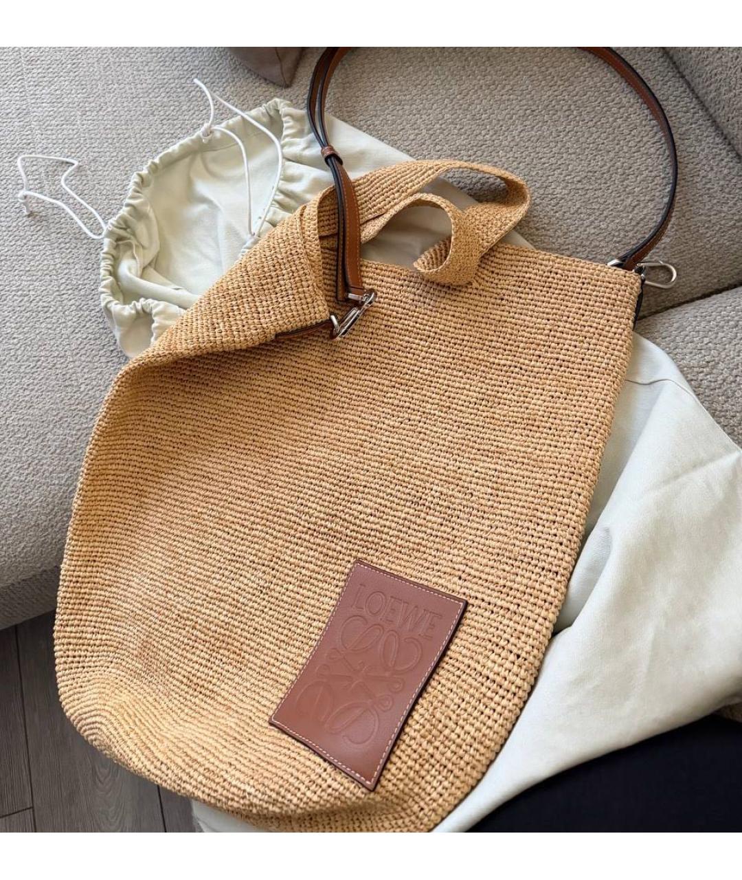 LOEWE Бежевая пелетеная сумка тоут, фото 8