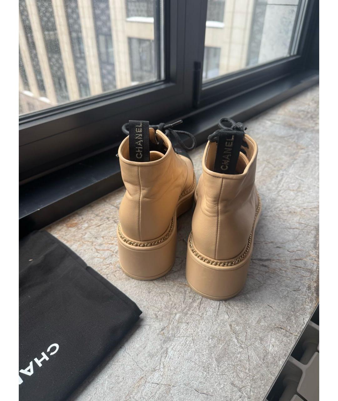 CHANEL Бежевые кожаные ботинки, фото 4