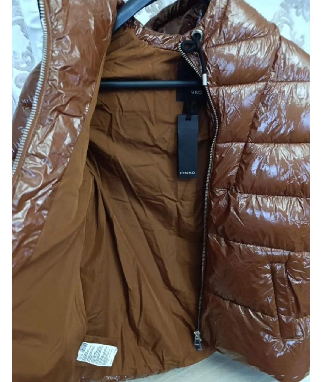 PINKO Коричневый полиэстеровый пуховик, фото 3