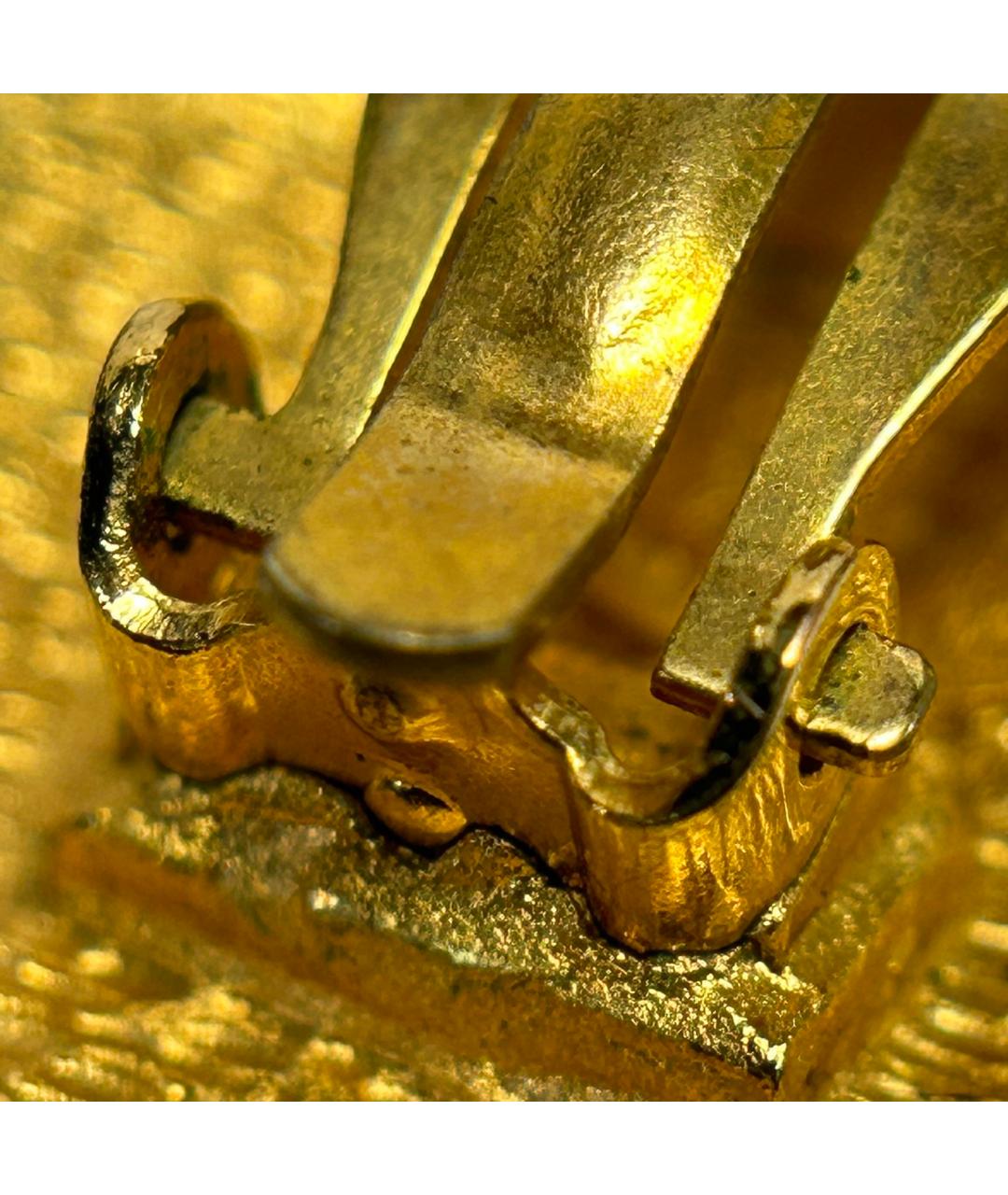 CHANEL Золотые металлические клипсы, фото 7