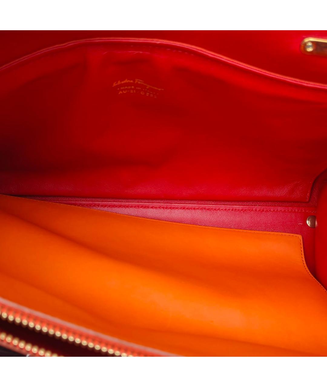 FERRAGAMO Оранжевая кожаная сумка с короткими ручками, фото 7