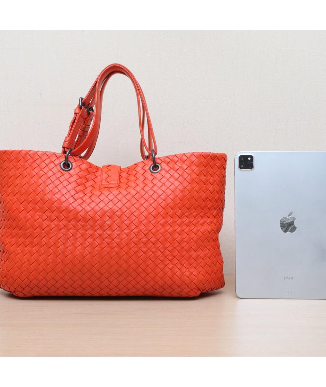 BOTTEGA VENETA Оранжевая кожаная сумка тоут, фото 7