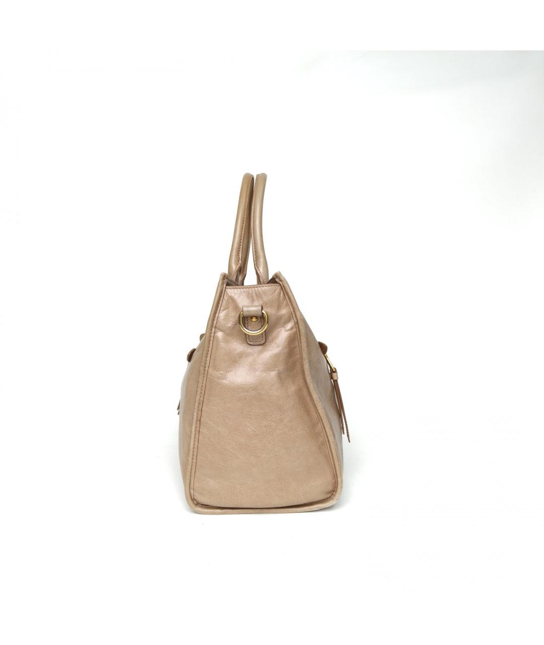 MIU MIU Бежевая кожаная сумка с короткими ручками, фото 5