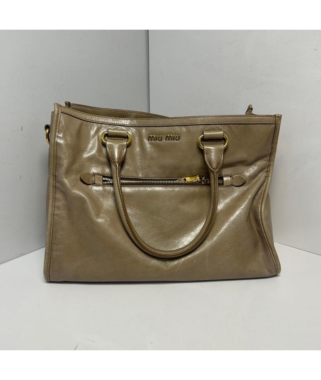MIU MIU Бежевая кожаная сумка с короткими ручками, фото 9