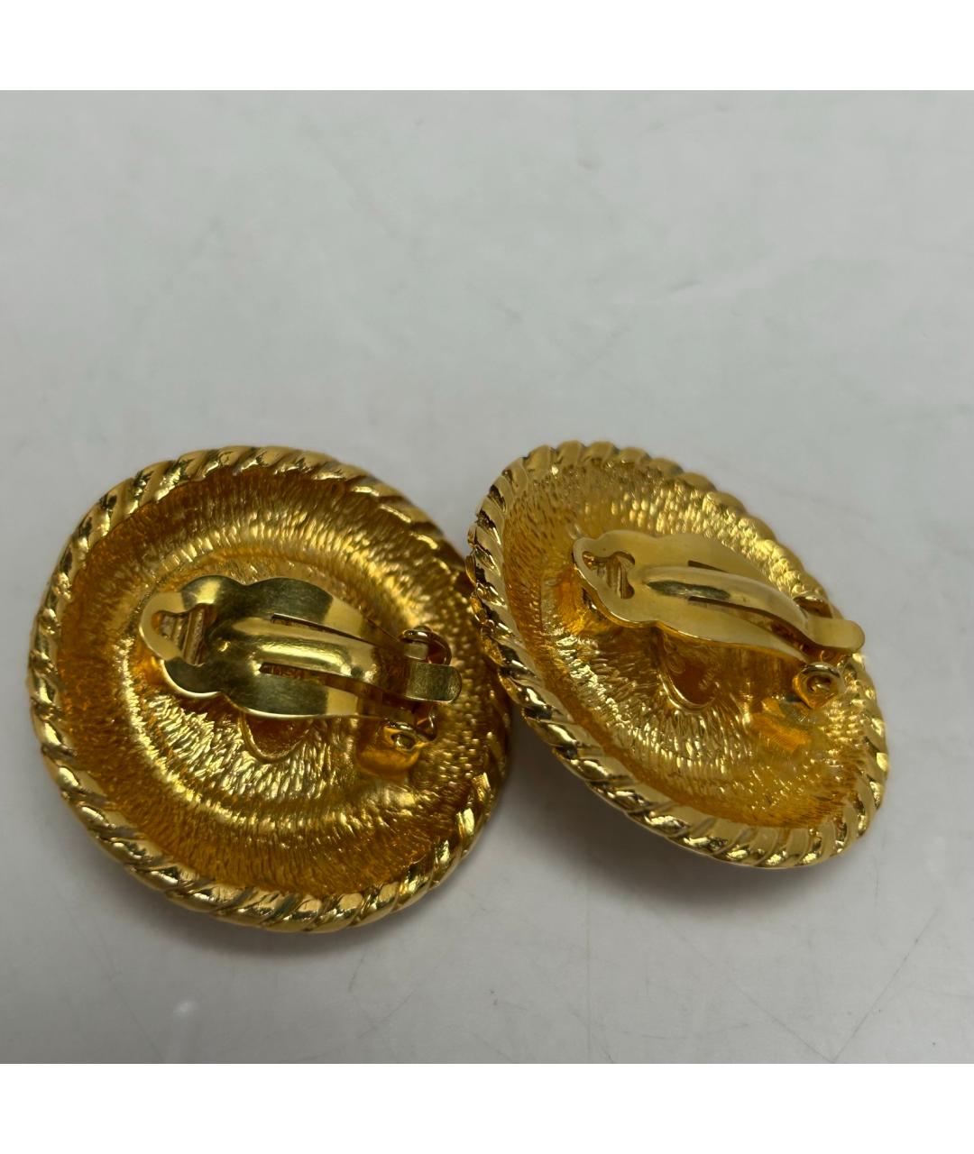 CHANEL Золотые металлические клипсы, фото 7