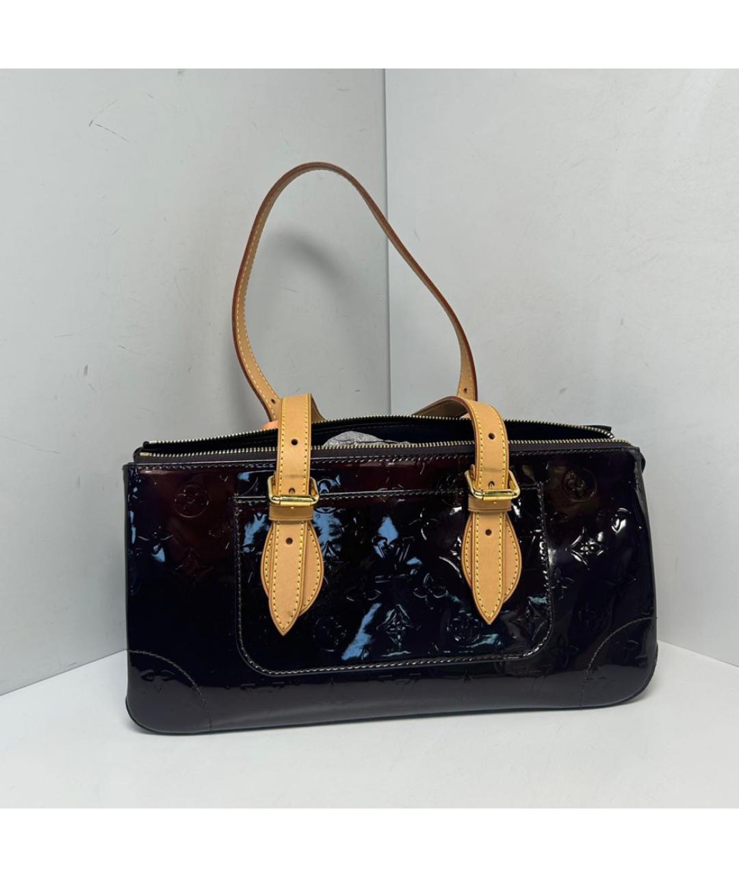 LOUIS VUITTON Бордовая сумка через плечо из лакированной кожи, фото 9