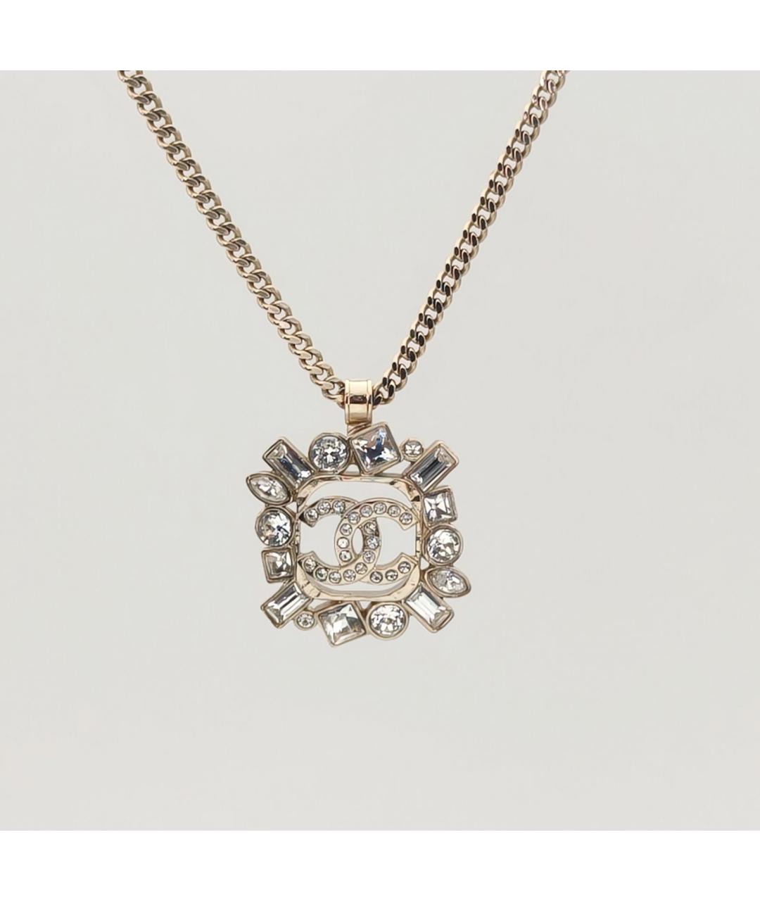 CHANEL Золотая металлическая подвеска, фото 3