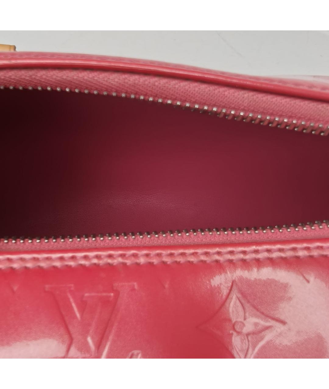 LOUIS VUITTON Коралловая сумка через плечо из лакированной кожи, фото 7