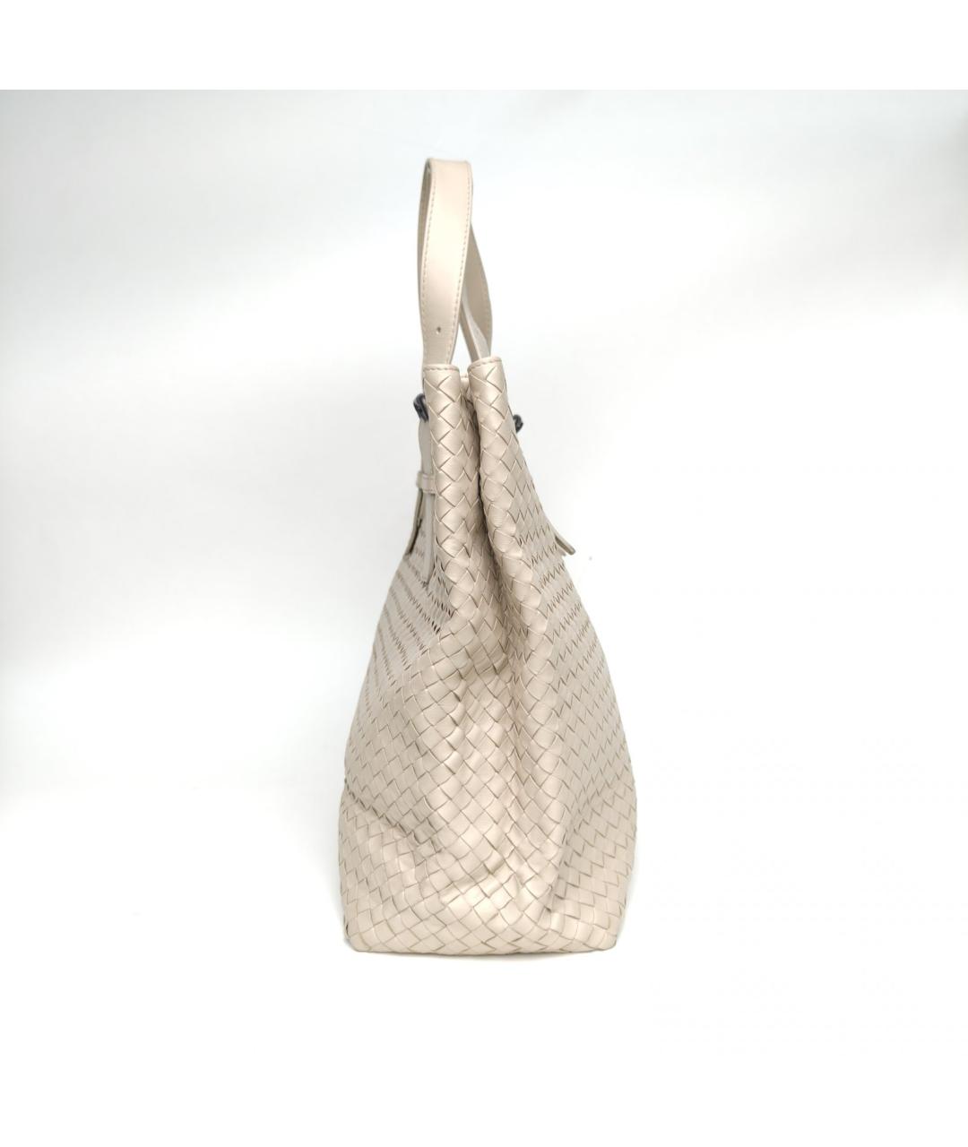 BOTTEGA VENETA Бежевая кожаная сумка тоут, фото 5