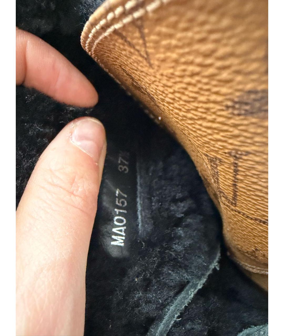 LOUIS VUITTON Черные замшевые ботинки, фото 6