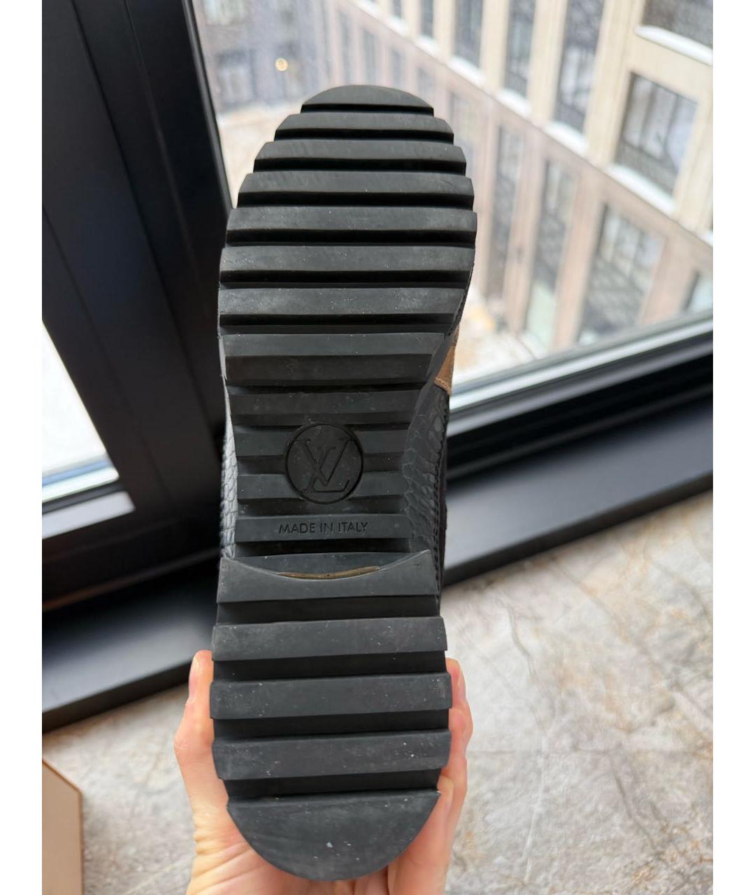LOUIS VUITTON Черные замшевые ботинки, фото 5