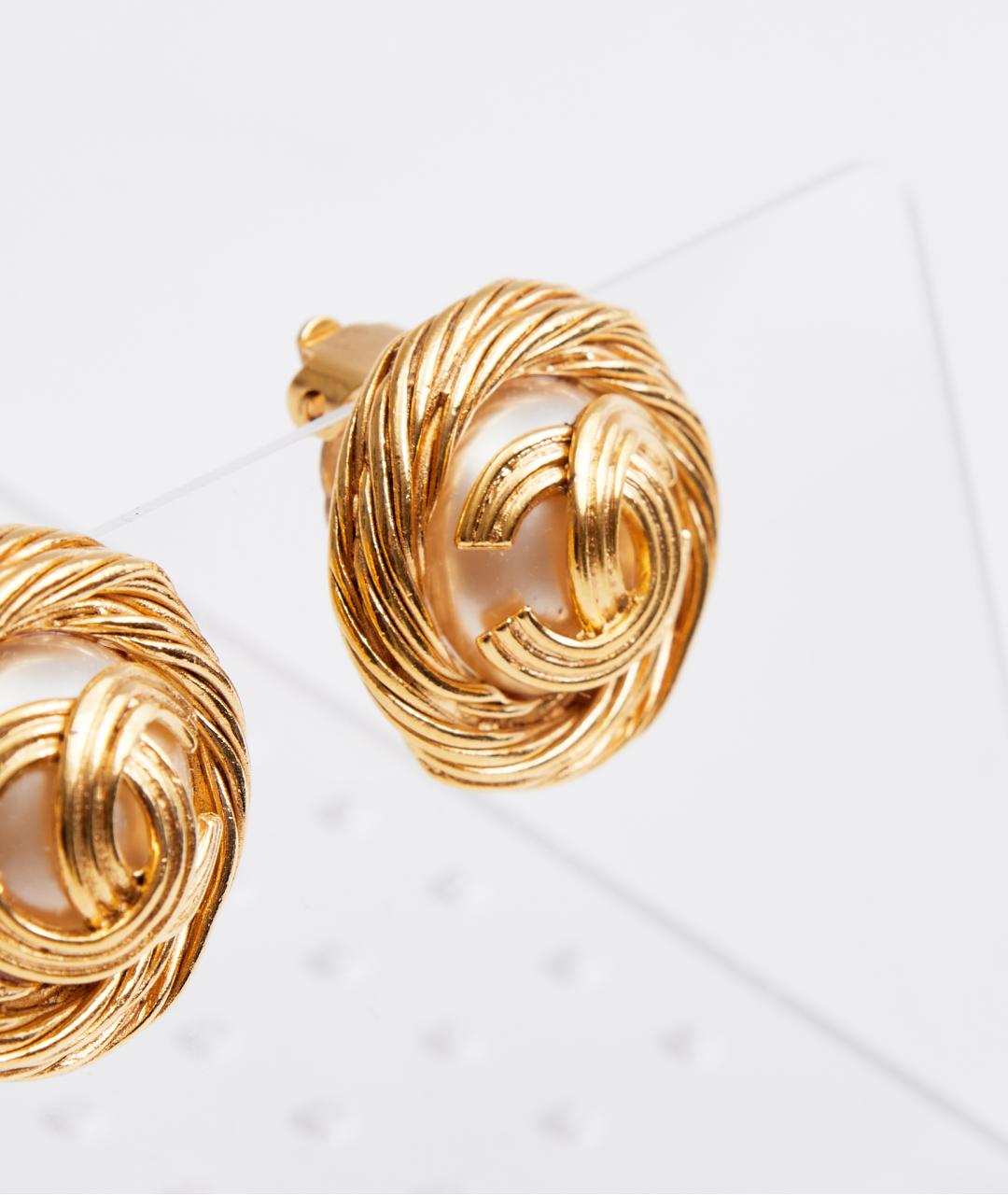 CHANEL Золотые металлические клипсы, фото 3