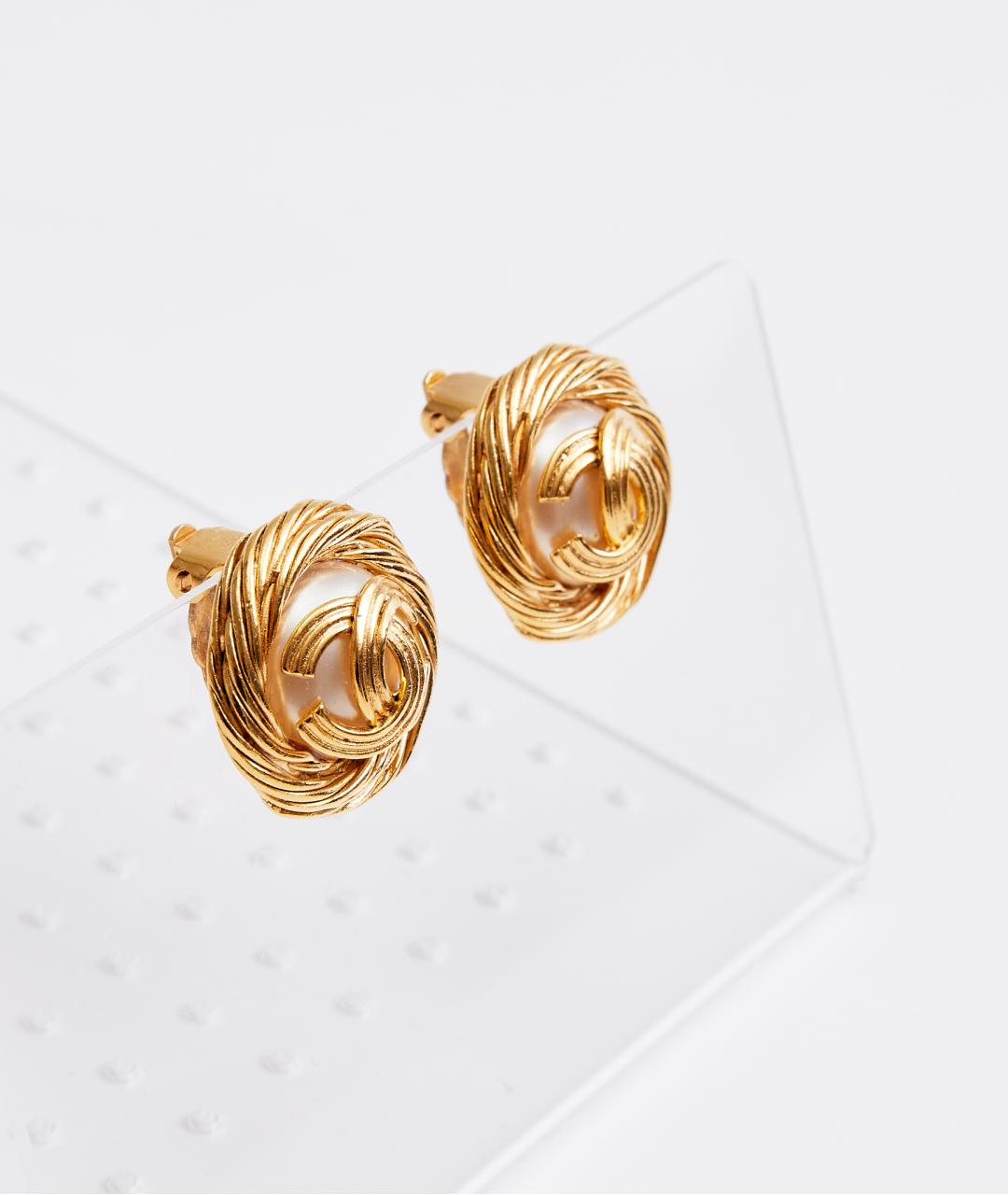 CHANEL Золотые металлические клипсы, фото 2