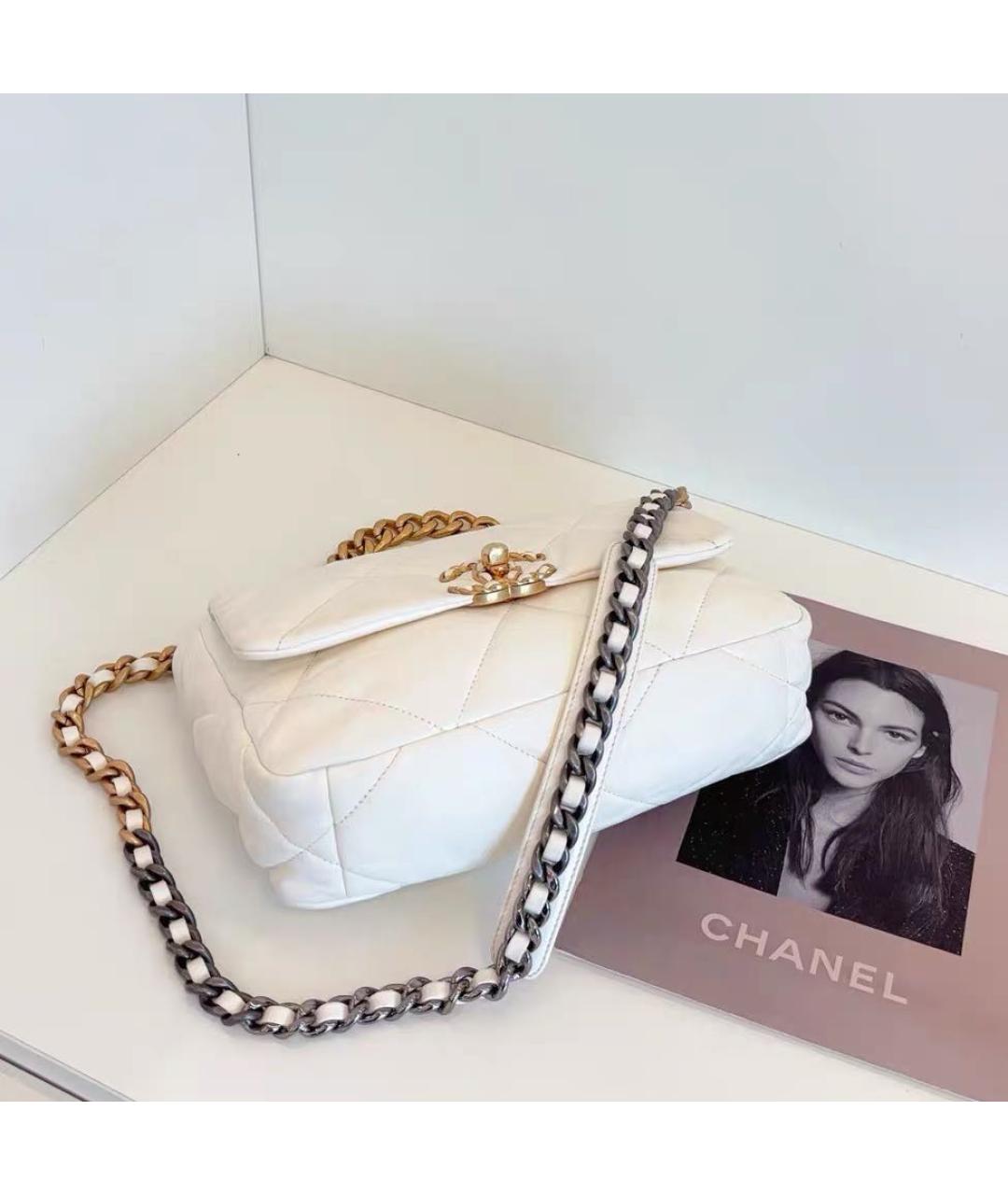 CHANEL Белая кожаная сумка через плечо, фото 7