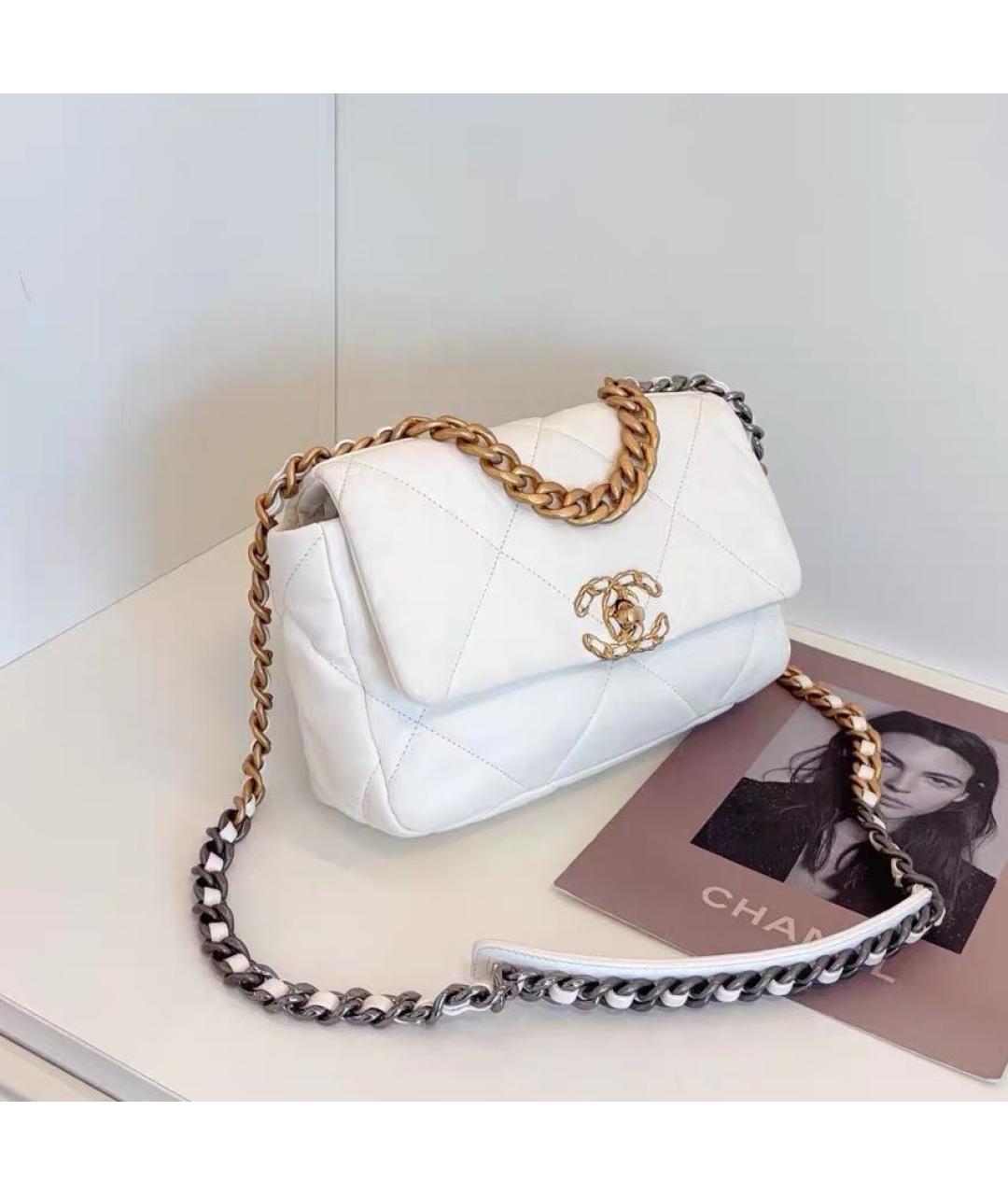 CHANEL Белая кожаная сумка через плечо, фото 4