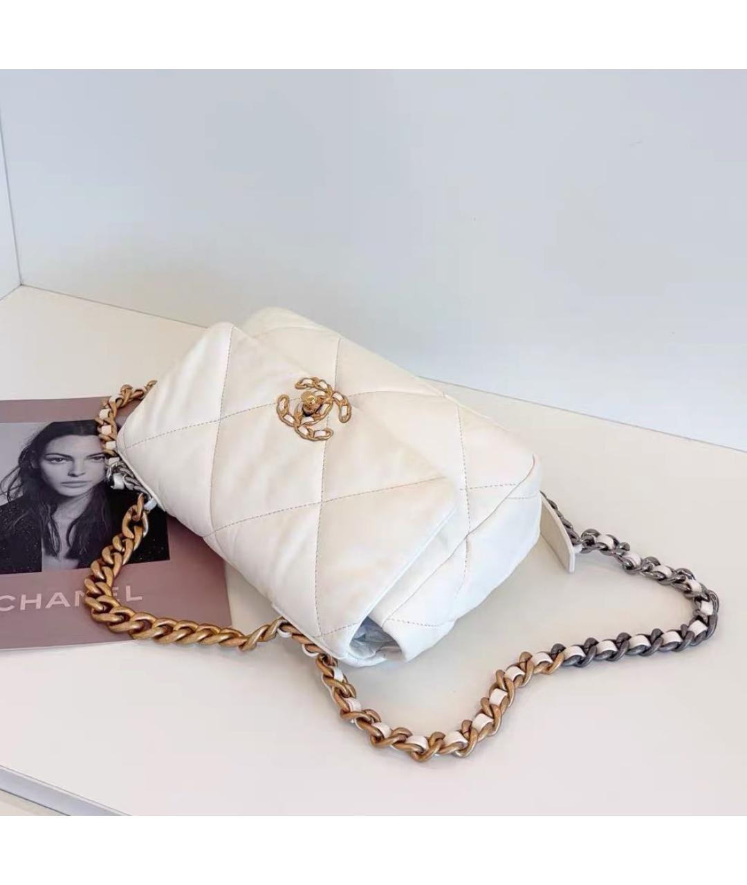 CHANEL Белая кожаная сумка через плечо, фото 6