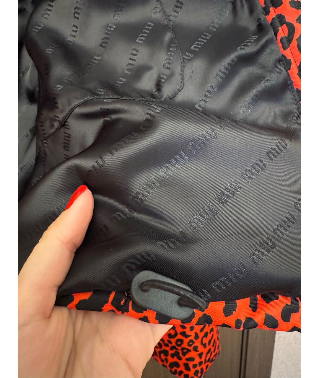 MIU MIU Красный полиэстеровый пуховик, фото 4