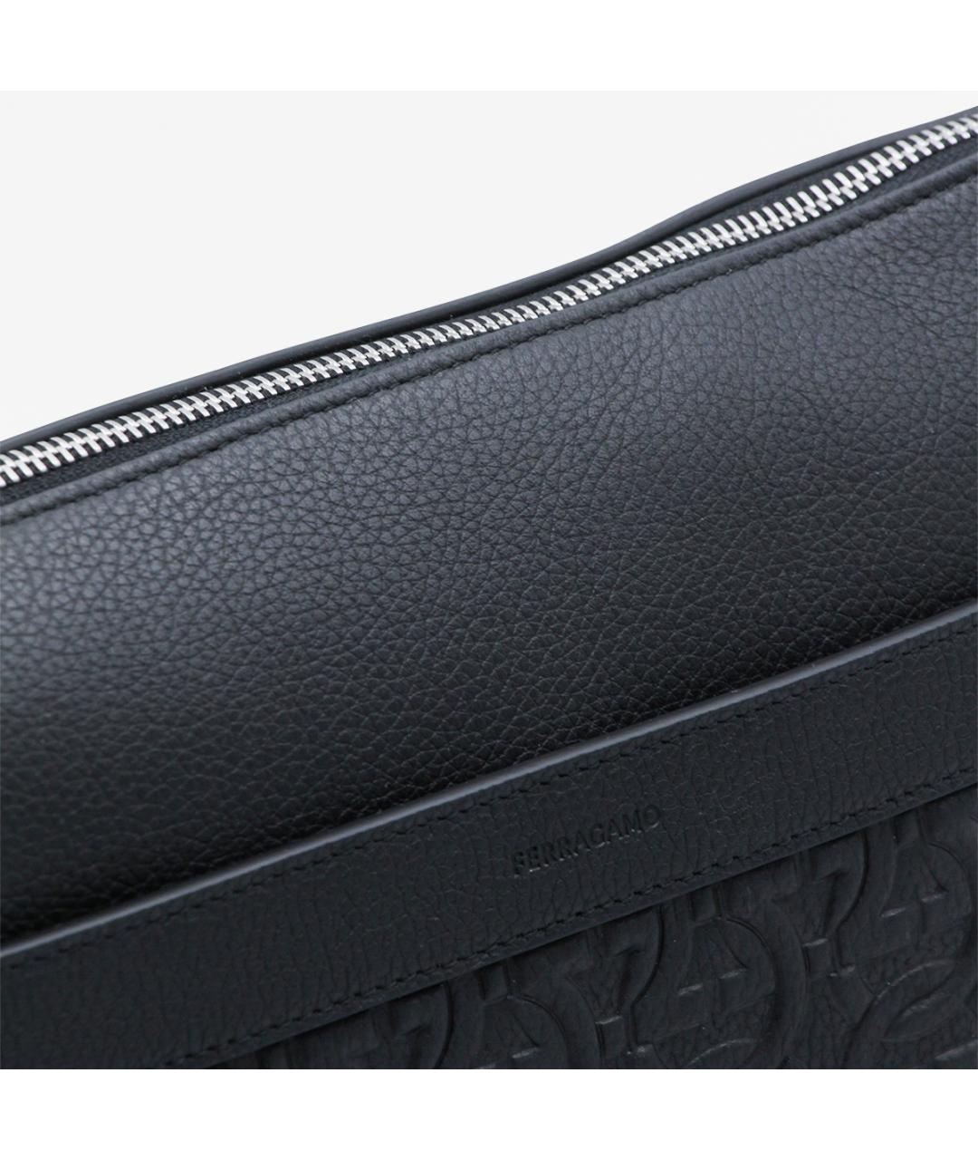 FERRAGAMO Черная кожаная сумка на плечо, фото 4