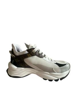 LOUIS VUITTON Кроссовки