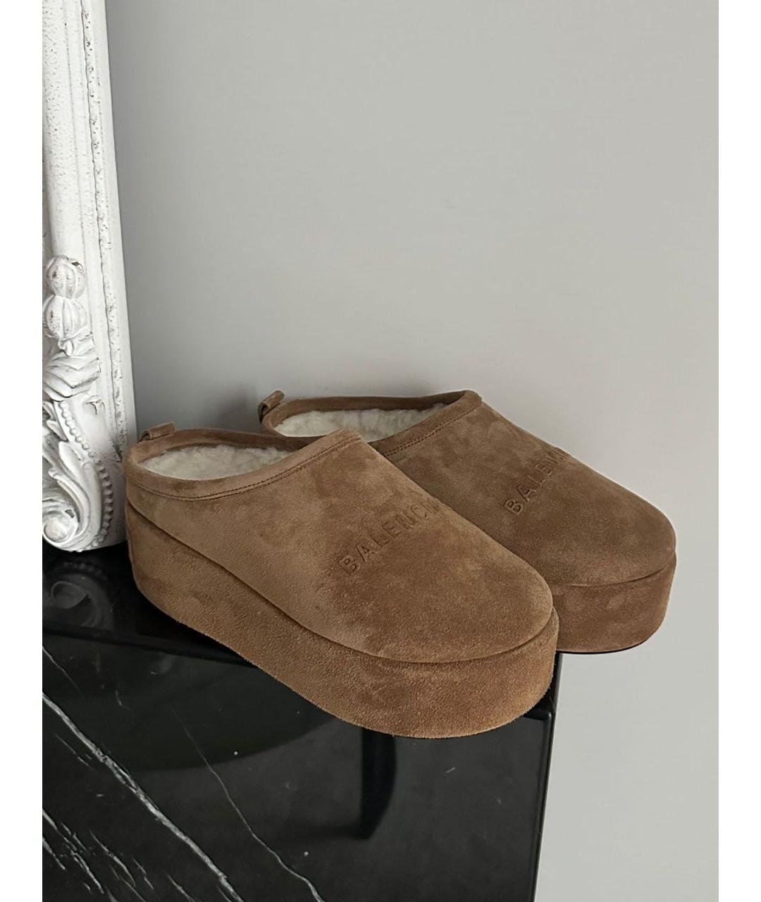 BALENCIAGA Коричневые замшевые ботинки, фото 2