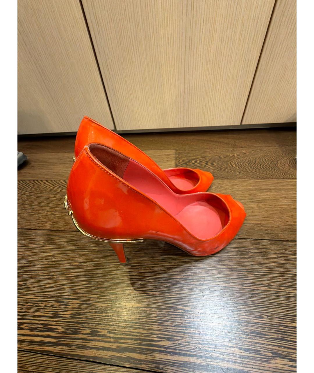 CHANEL Коралловые туфли из лакированной кожи, фото 3