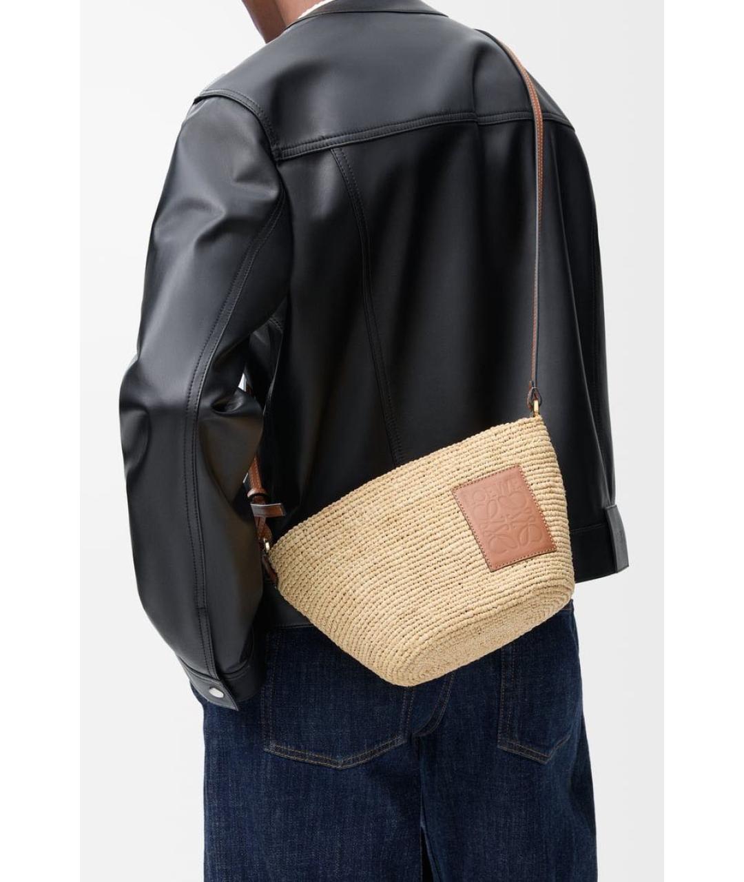 LOEWE Бежевая пелетеная сумка через плечо, фото 2