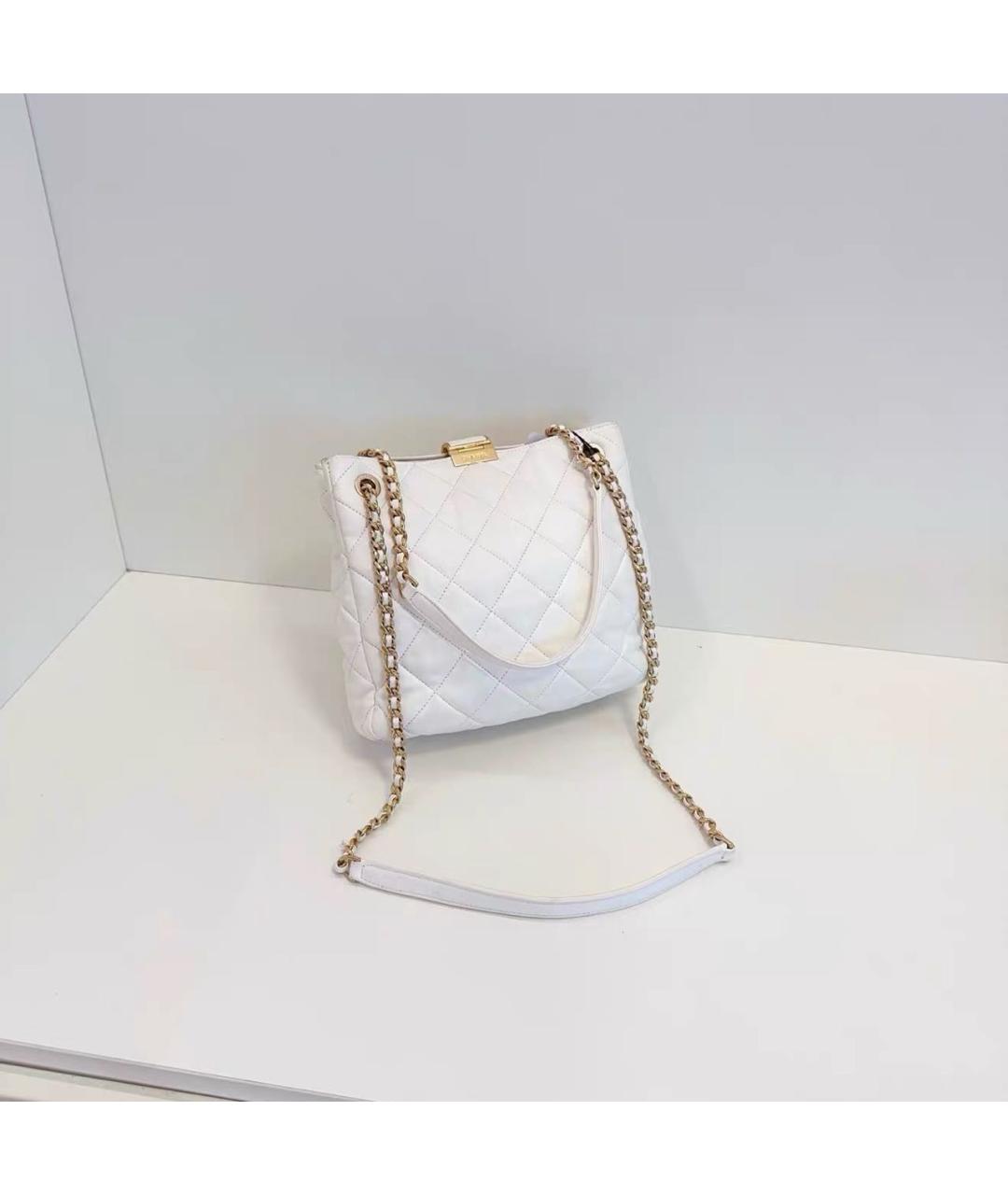 CHANEL Белая кожаная сумка через плечо, фото 4